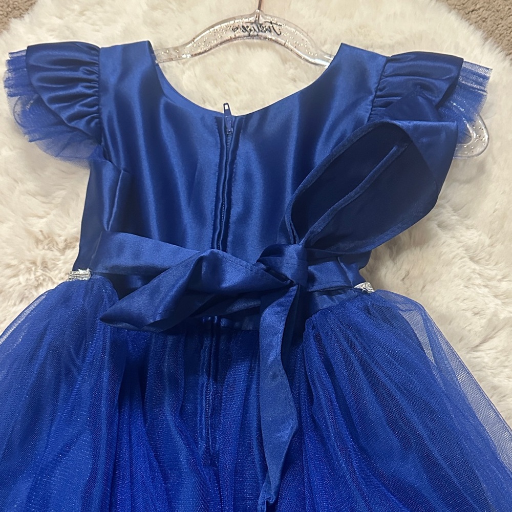 Elegant Blue Tulle Dress with Silver Belt - Picture 7 of 7
